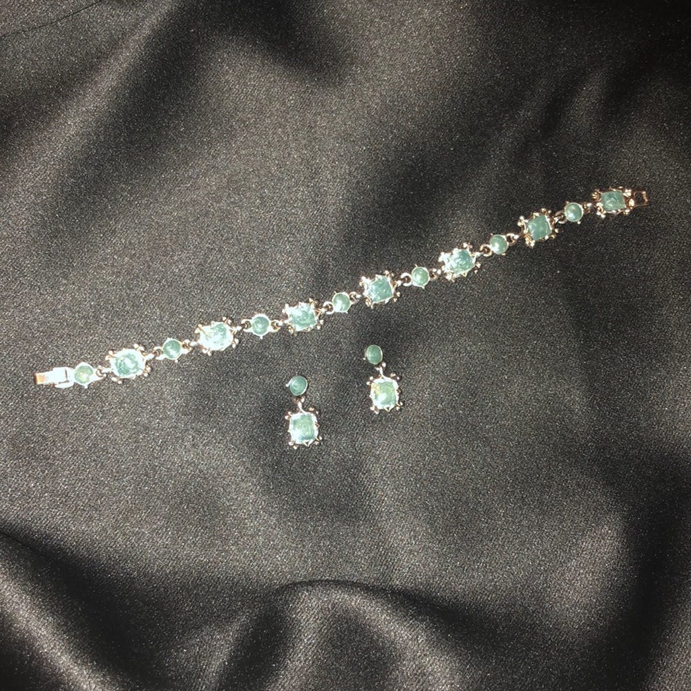 SILVER COLORED BRACELET & EARRING SET